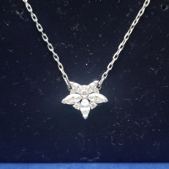 Swavorski set - Picture 3 of 3